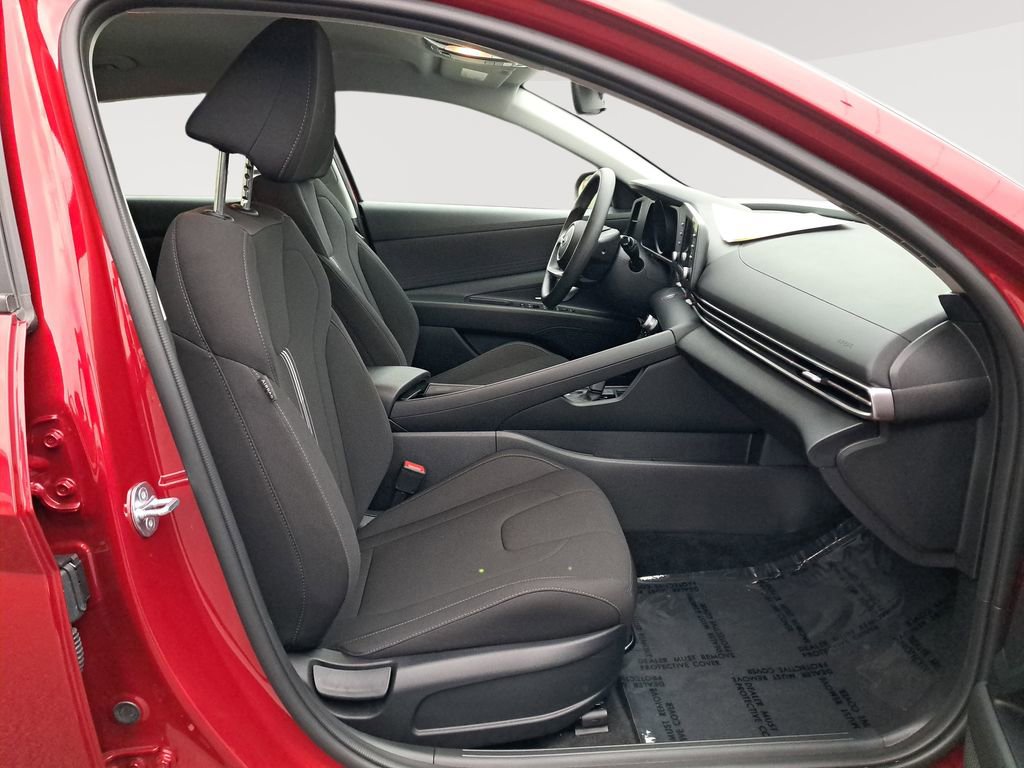 Used 2023 Hyundai Elantra Blue image 18