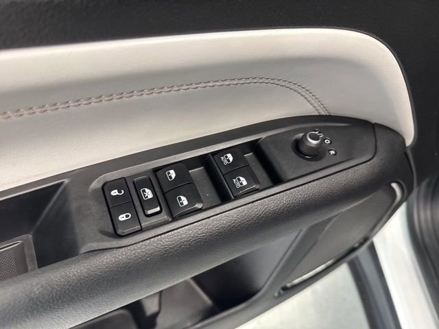 Used 2025 Jeep Compass Limited AWD/4WD image 18