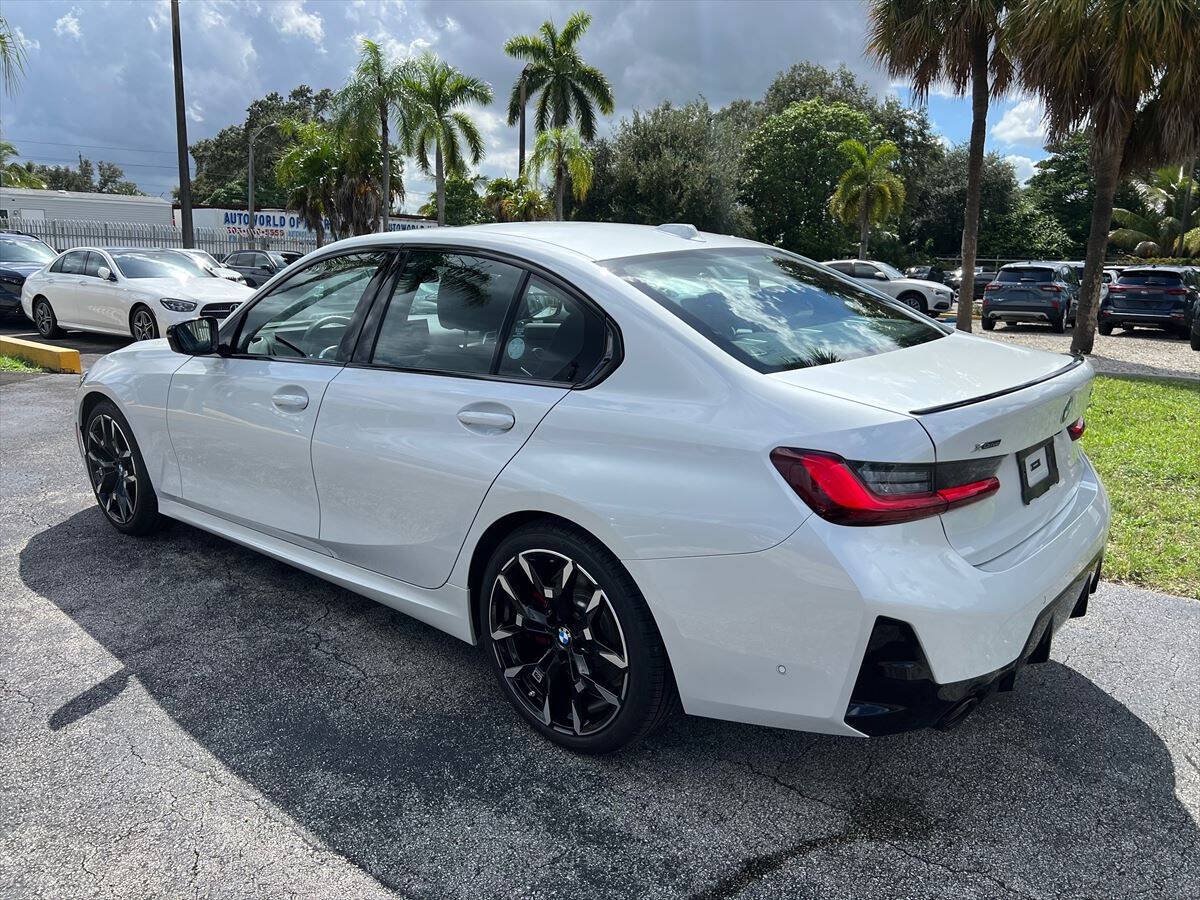 Used 2026 BMW 330i xDrive Sedan w/ M Sport Package AWD/4WD image 7