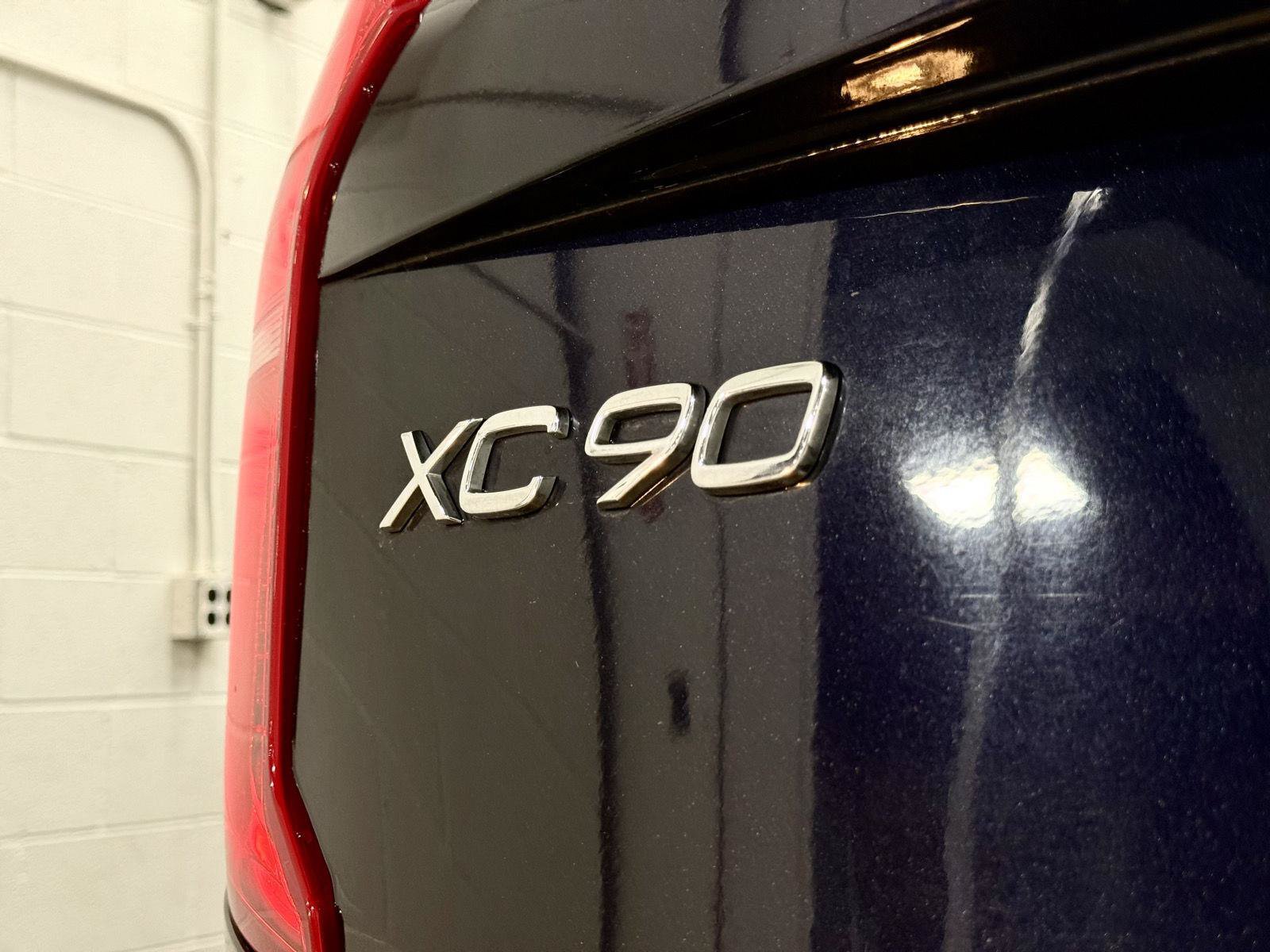 Used 2017 Volvo XC90 T5 Momentum w/ Vision Package FWD image 7