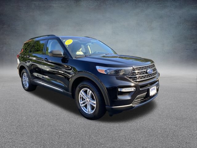 Used 2022 Ford Explorer XLT w/ Equipment Group 202A AWD/4WD image 4