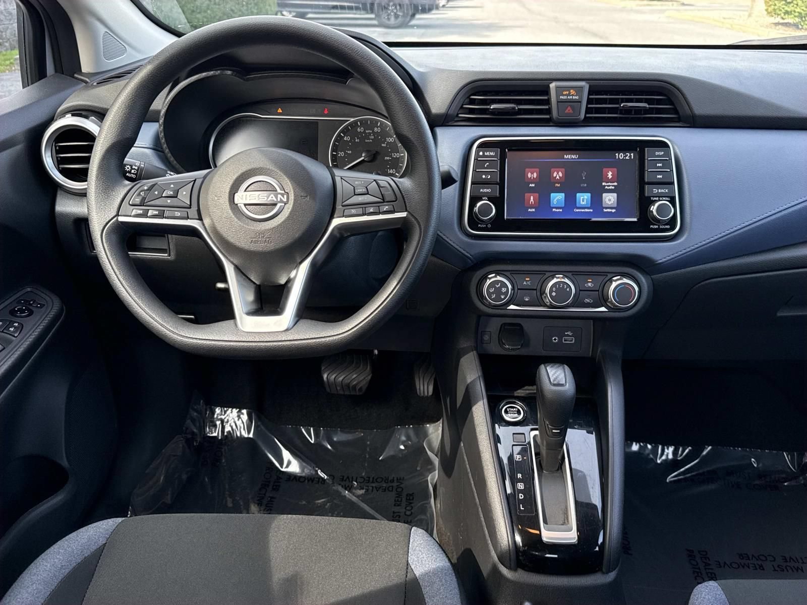 Used 2025 Nissan Versa SV FWD image 8
