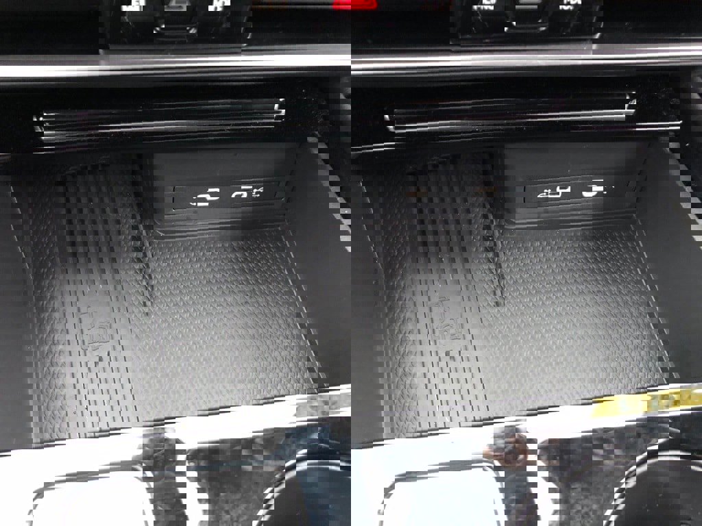 Used 2025 Volkswagen Atlas SEL image 29