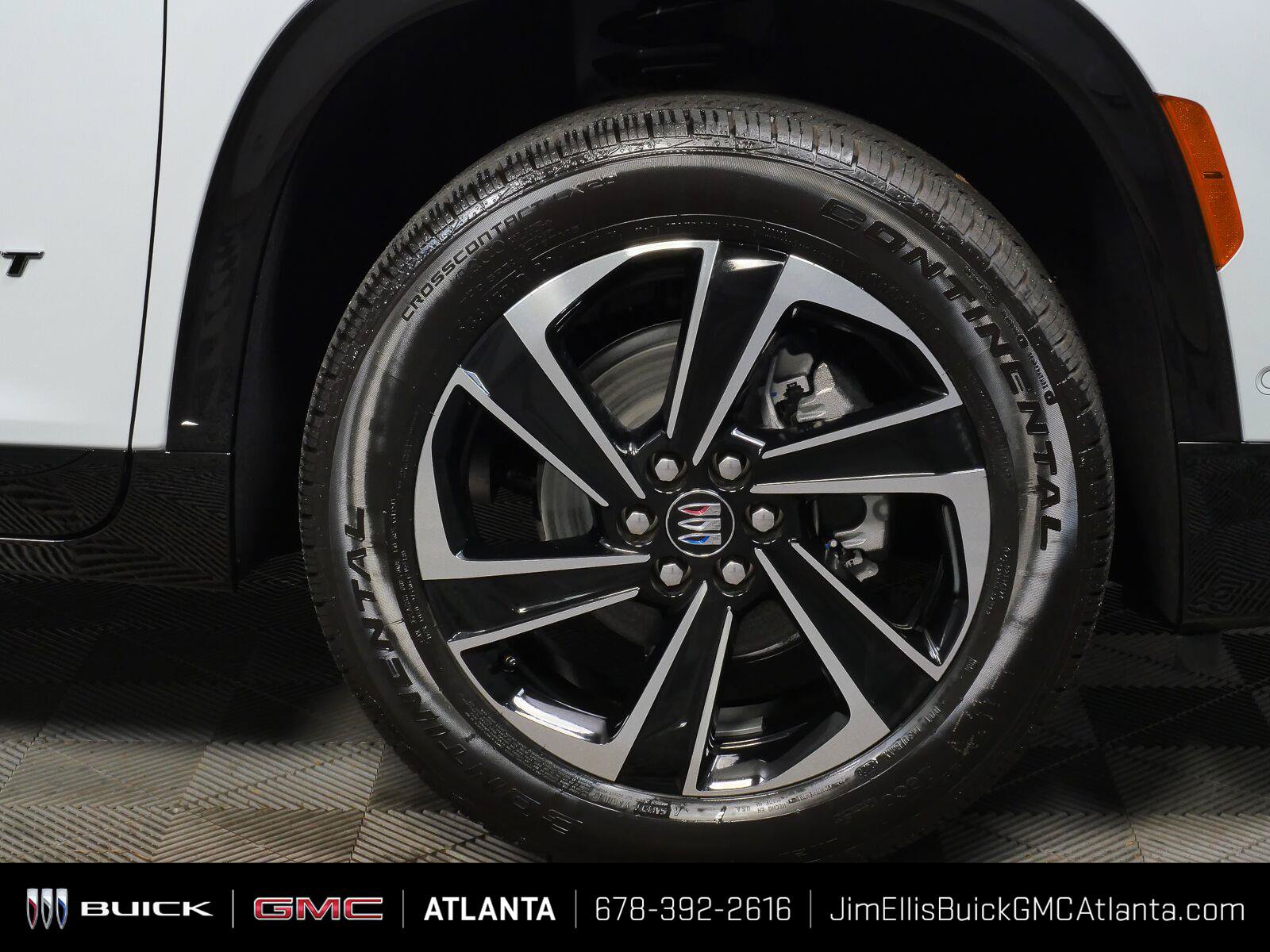 New 2027 Buick Enclave Sport Touring w/ Super Cruise Package FWD image 37