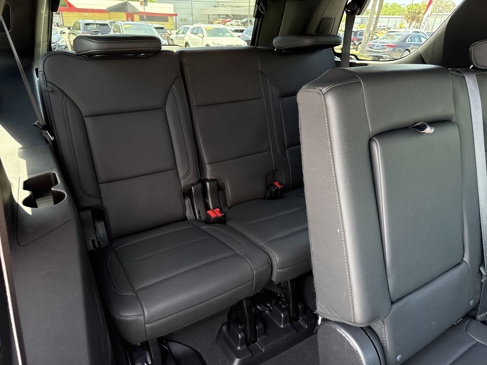 Used 2023 Chevrolet Tahoe LT w/ Luxury Package RWD image 35