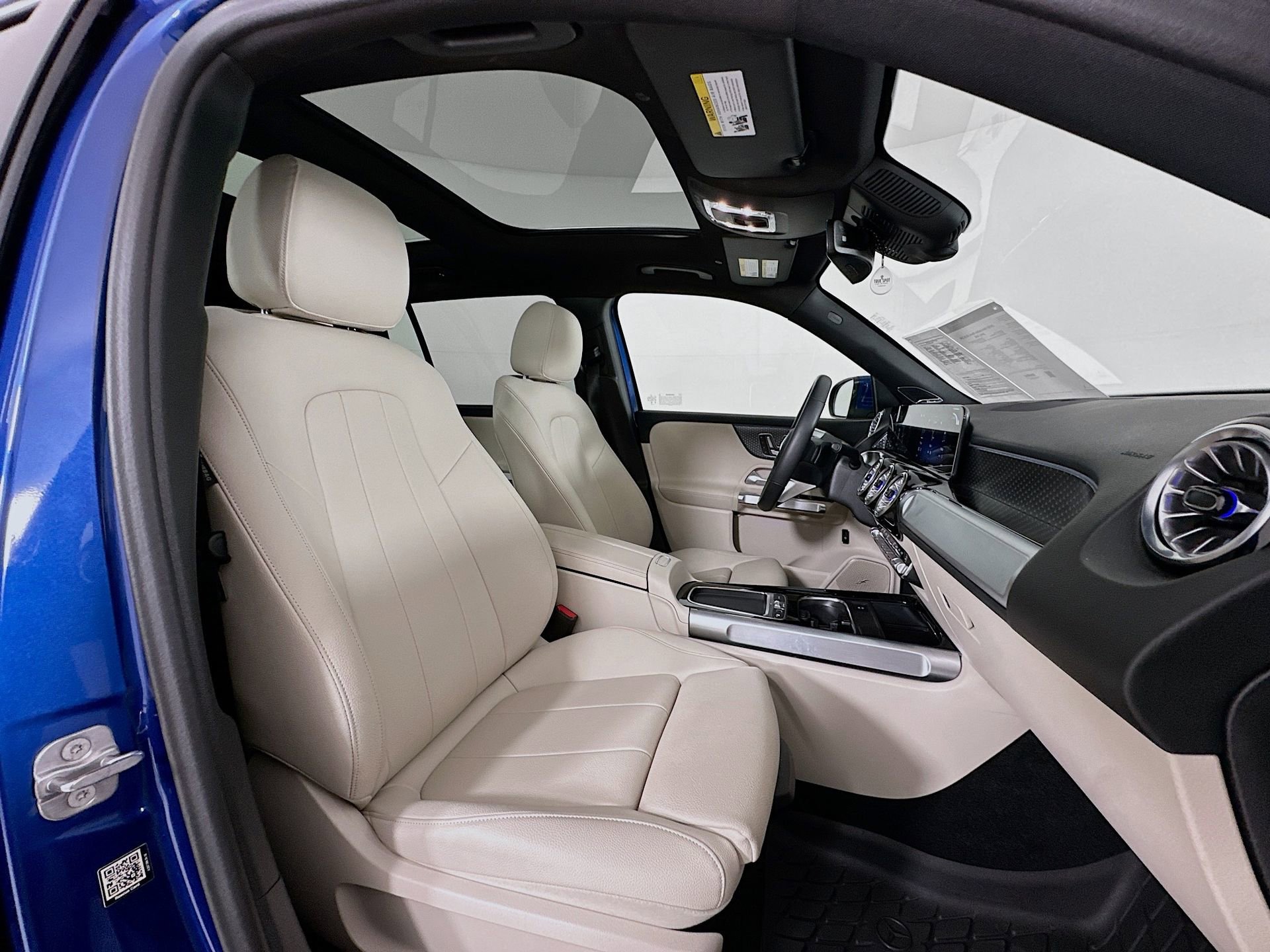 Certified 2025 Mercedes-Benz GLB 250 GLB 250 image 29