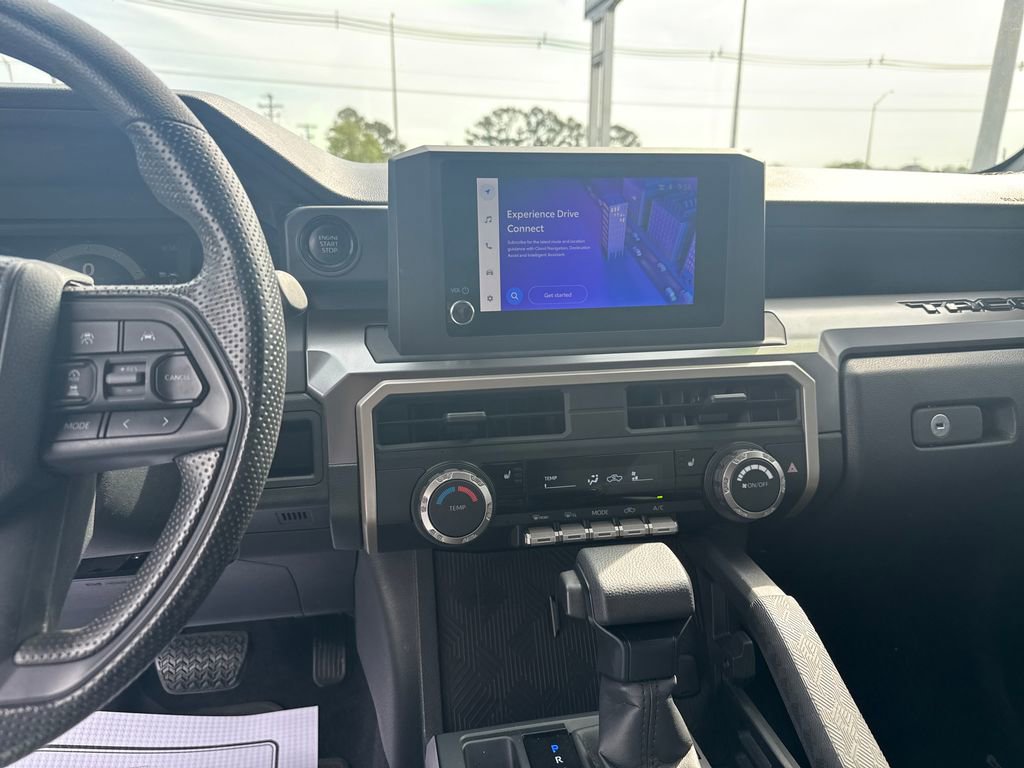 Used 2024 Toyota Tacoma SR5 AWD/4WD image 19