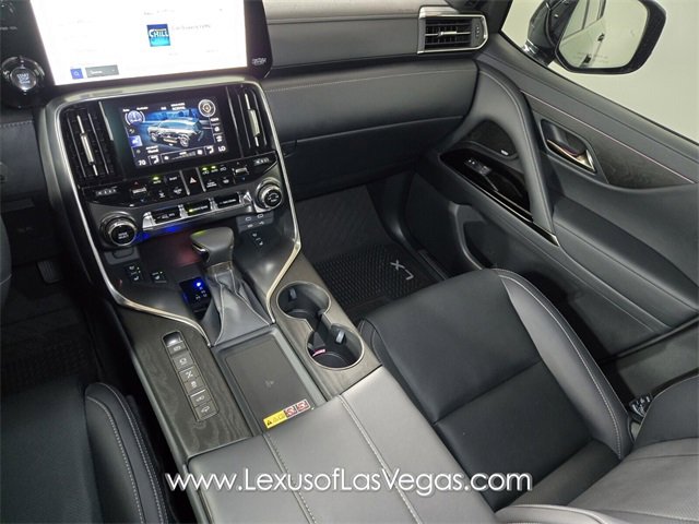New 2025 Lexus LX 600 4WD w/ Luxury Package image 14