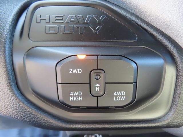 Used 2025 RAM 3500 Laramie AWD/4WD image 39