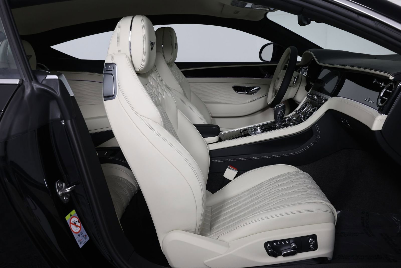 New 2026 Bentley Continental GT AWD/4WD image 32