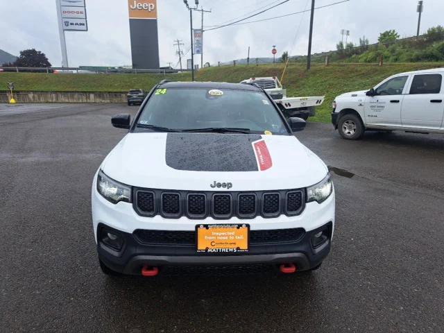 Certified 2024 Jeep Compass Trailhawk image 3