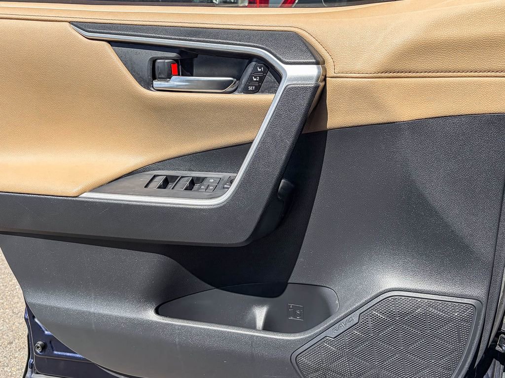 Used 2019 Toyota RAV4 Limited w/ All Weather Liner Package image 43