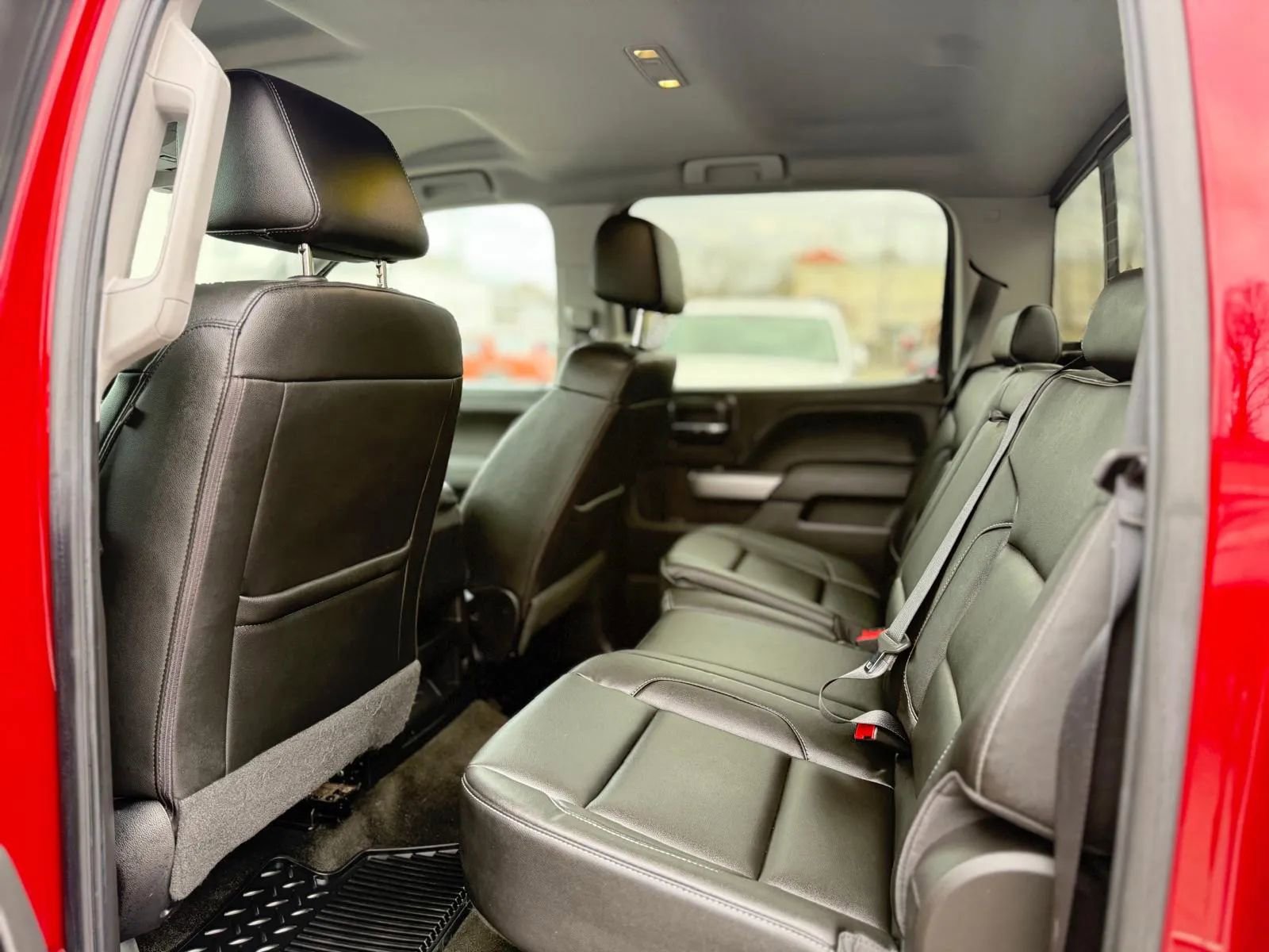 Used 2018 Chevrolet Silverado 1500 LT w/ All Star Edition image 10