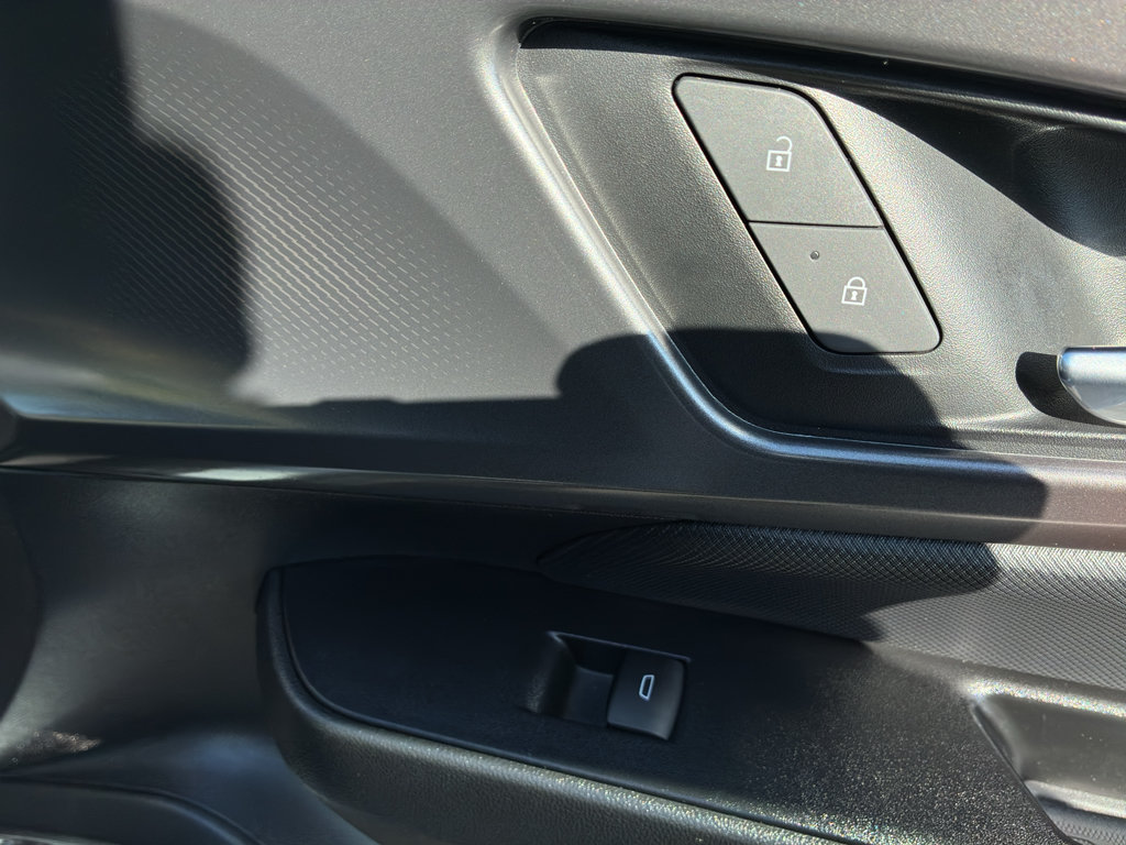 Used 2024 Chevrolet Equinox EV RS FWD image 52