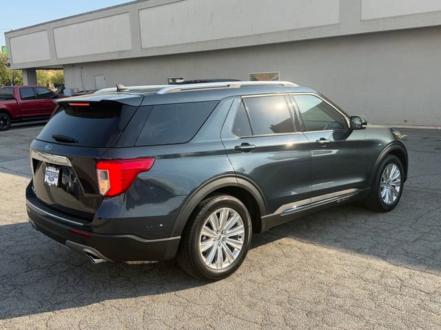 Used 2023 Ford Explorer Limited w/ Limited Technology Package image 3