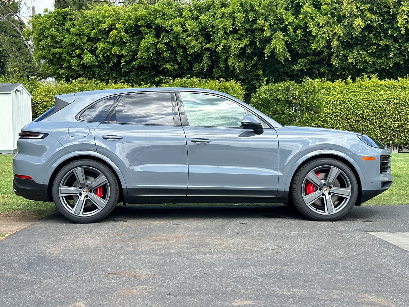 New 2026 Porsche Cayenne S AWD/4WD image 9