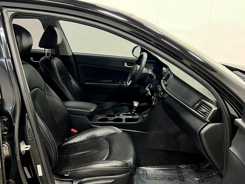 Used 2016 Kia Optima LX image 32