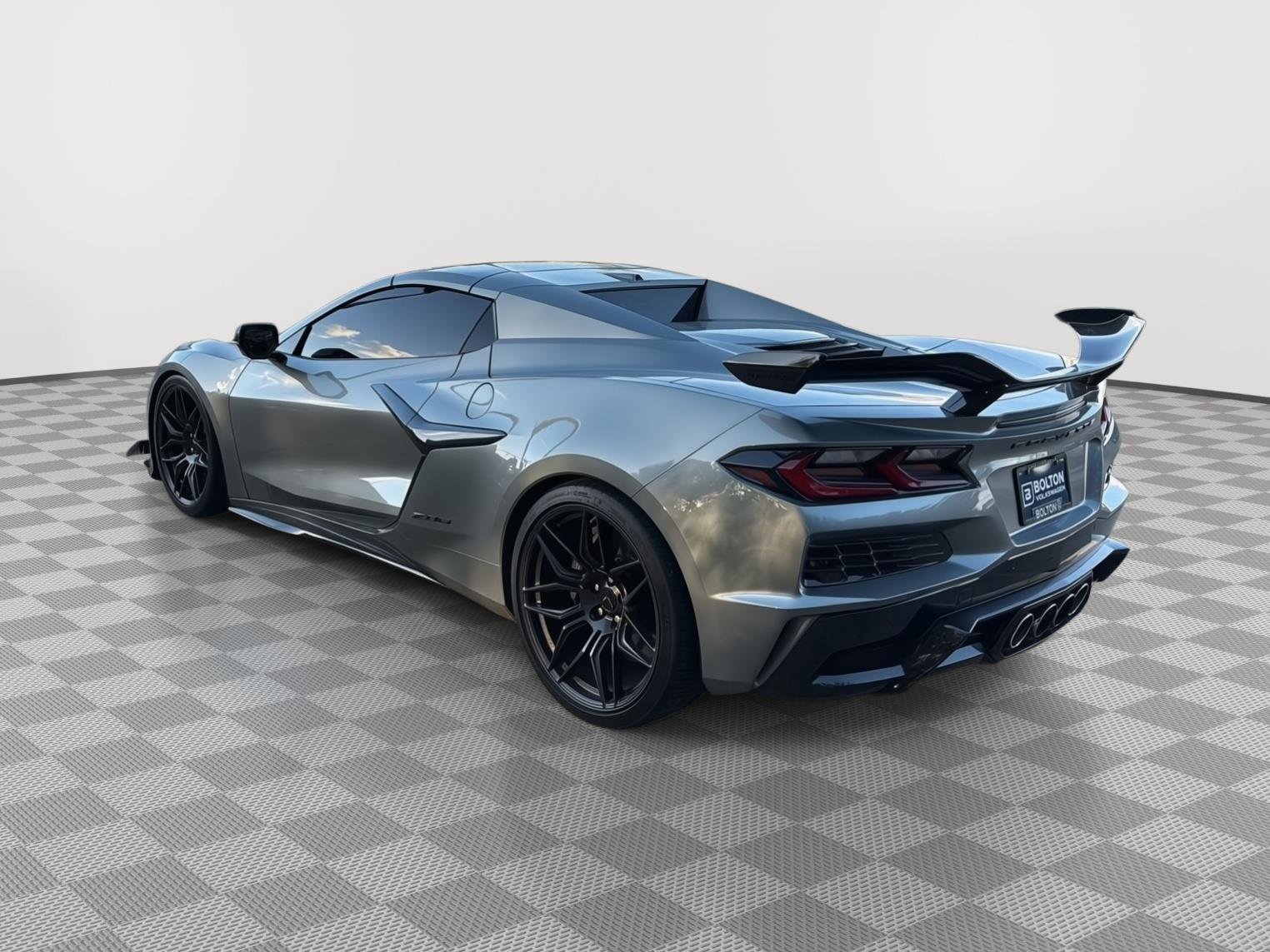 Used 2023 Chevrolet Corvette Z06 image 3