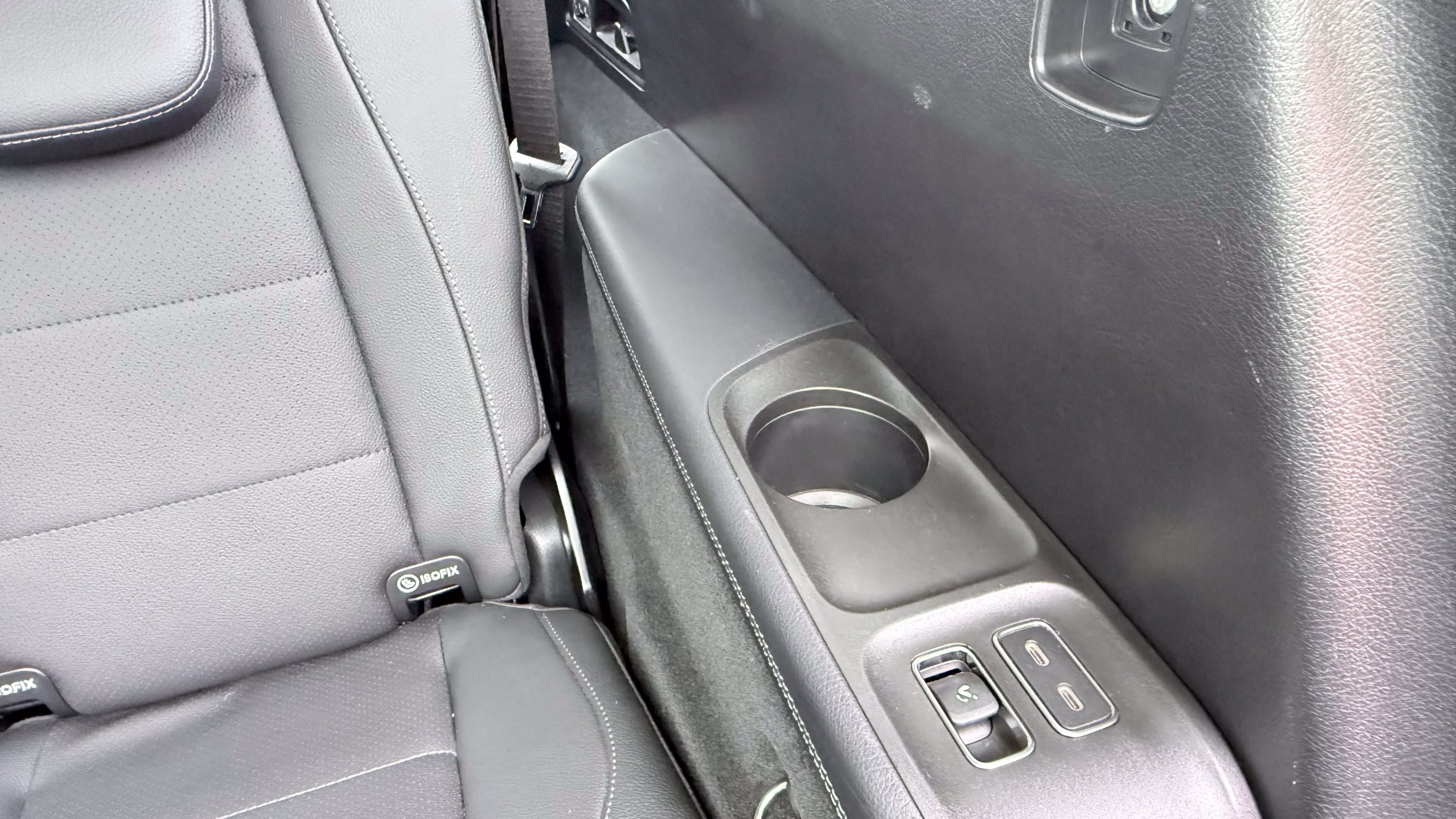 Used 2024 Mercedes-Benz GLS 450 4MATIC image 48