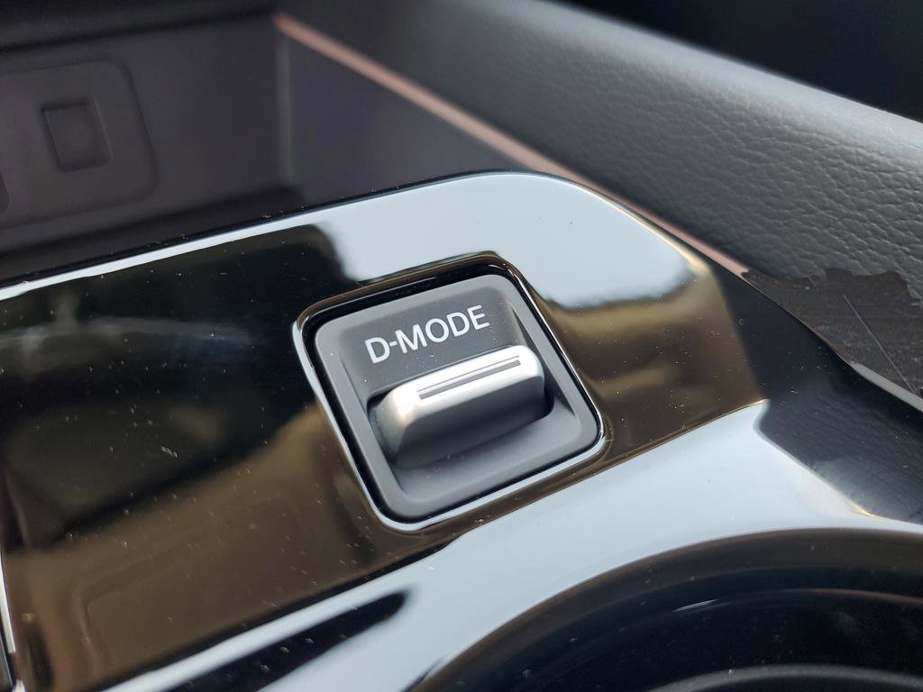 New 2025 Nissan Murano SL image 24