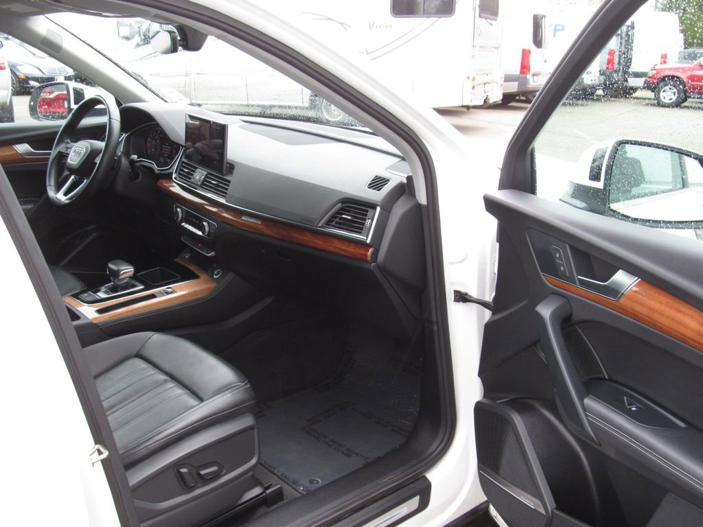 Used 2023 Audi Q5 2.0T Premium Plus AWD/4WD image 18