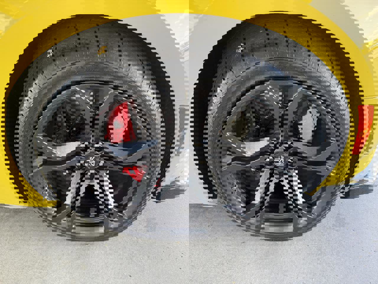 Used 2018 Chevrolet Camaro SS RWD image 43