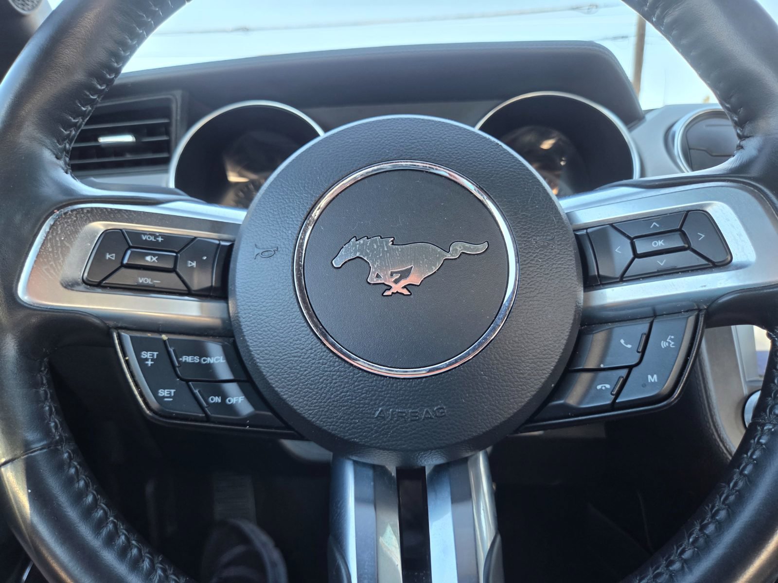 Used 2022 Ford Mustang Premium image 13