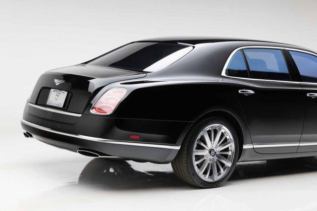 Used 2014 Bentley Mulsanne image 35