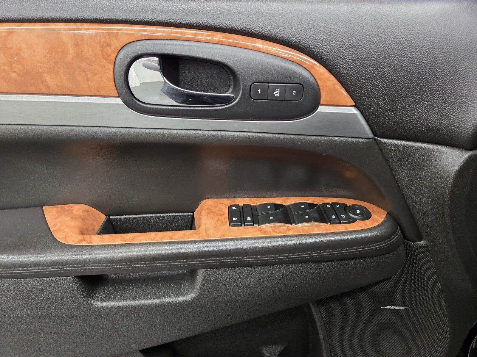 Used 2012 Buick Enclave Premium FWD image 15