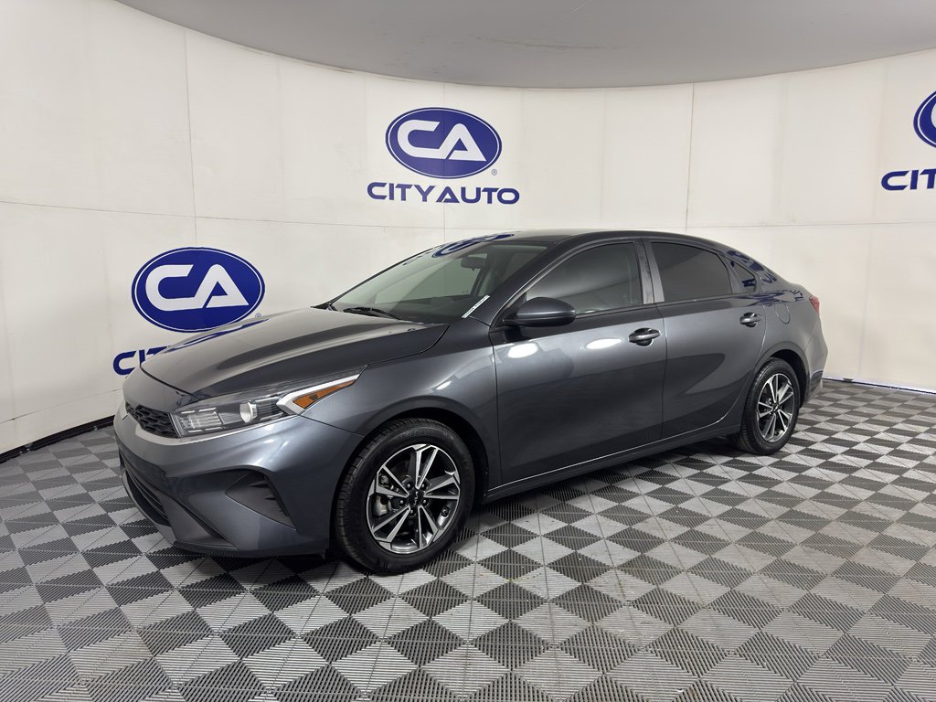 Used 2023 Kia Forte LXS image 7