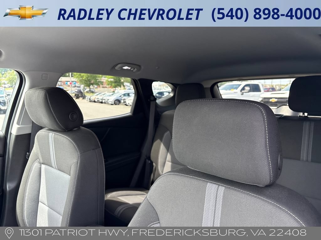 Certified 2025 Chevrolet Blazer LT FWD image 2
