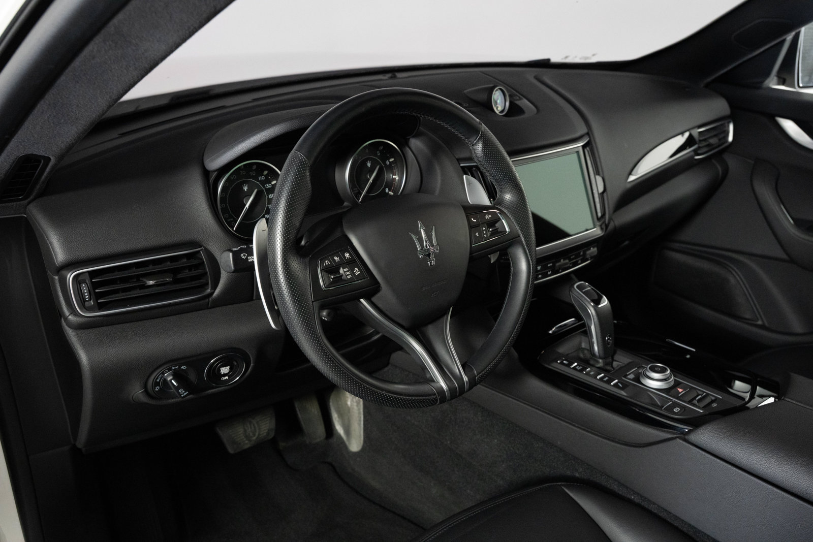 Used 2023 Maserati Levante GT AWD/4WD image 18