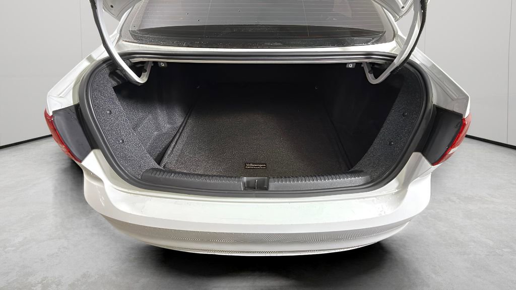 Used 2017 Volkswagen Jetta S FWD image 18