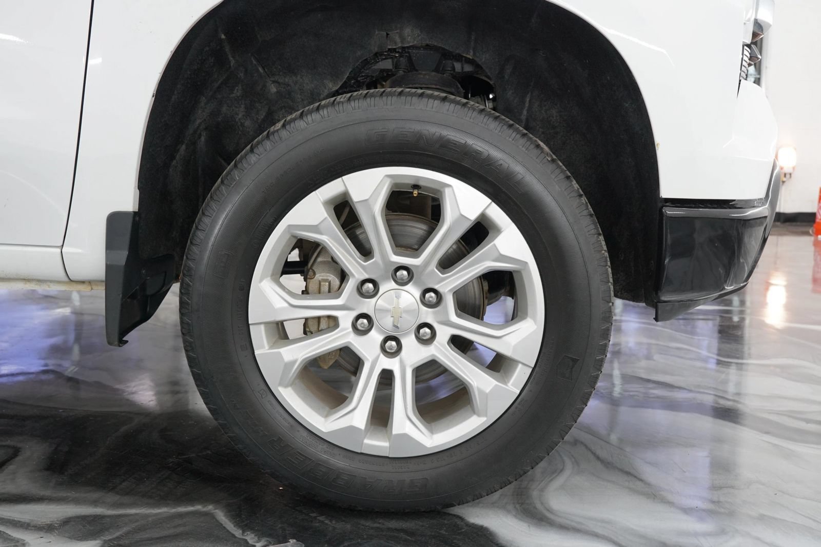 Used 2023 Chevrolet Silverado 1500 LT Trail Boss w/ Protection Package AWD/4WD image 7