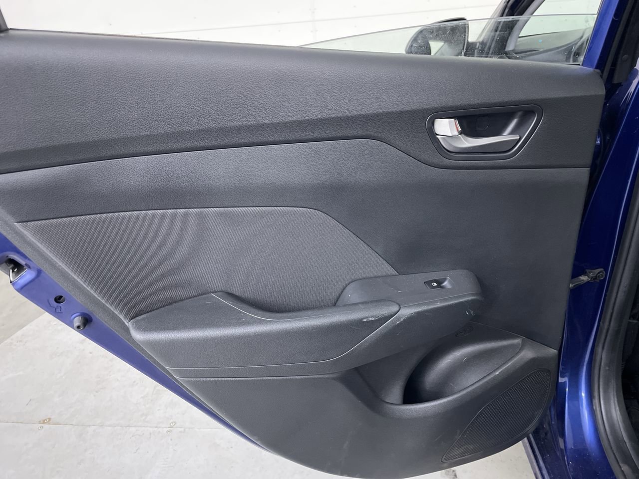 Used 2018 Hyundai Accent SE FWD image 18