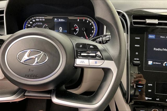 Certified 2024 Hyundai Tucson SEL AWD/4WD image 23