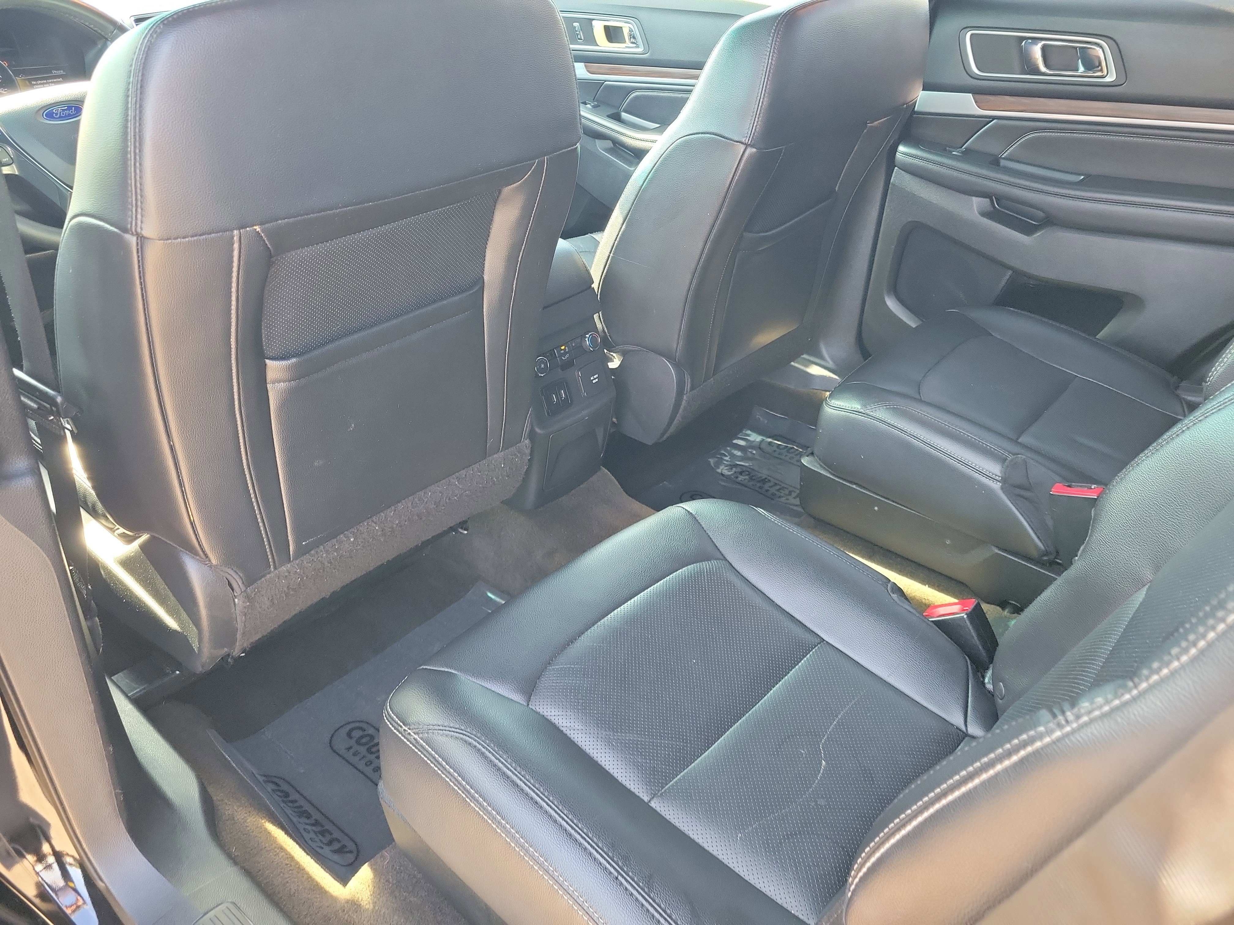 Used 2016 Ford Explorer Limited w/ Equipment Group 301A image 11