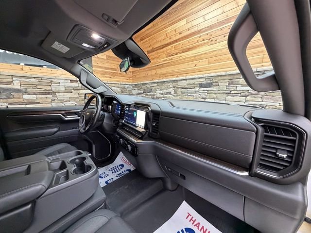 Used 2022 Chevrolet Silverado 1500 LT image 13