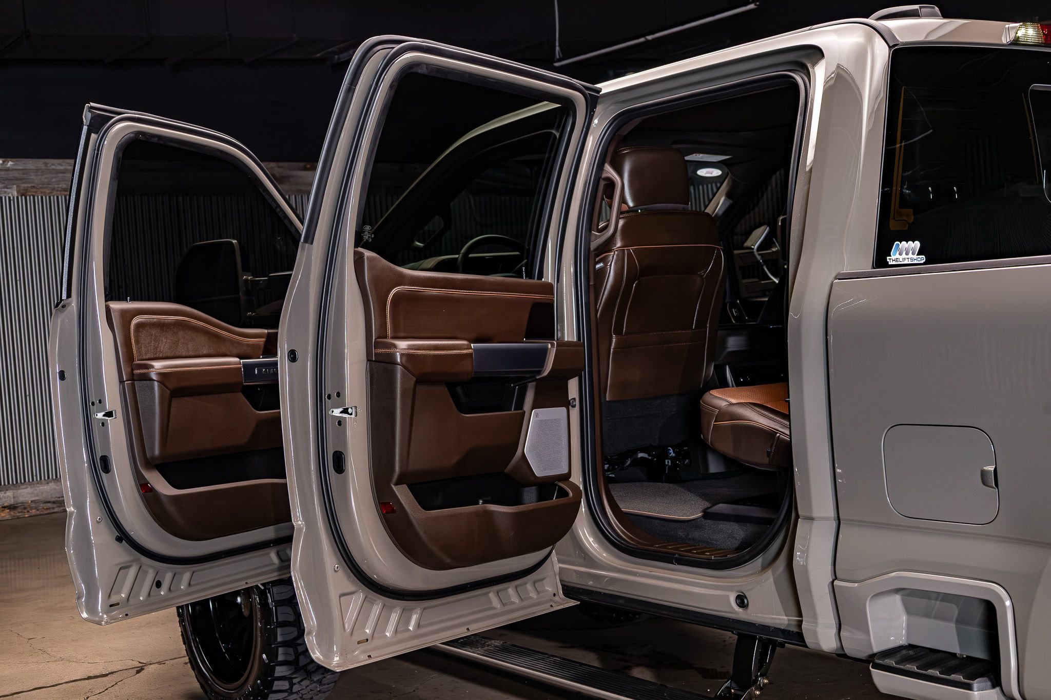 Used 2026 Ford F250 King Ranch w/ Chrome Package image 27