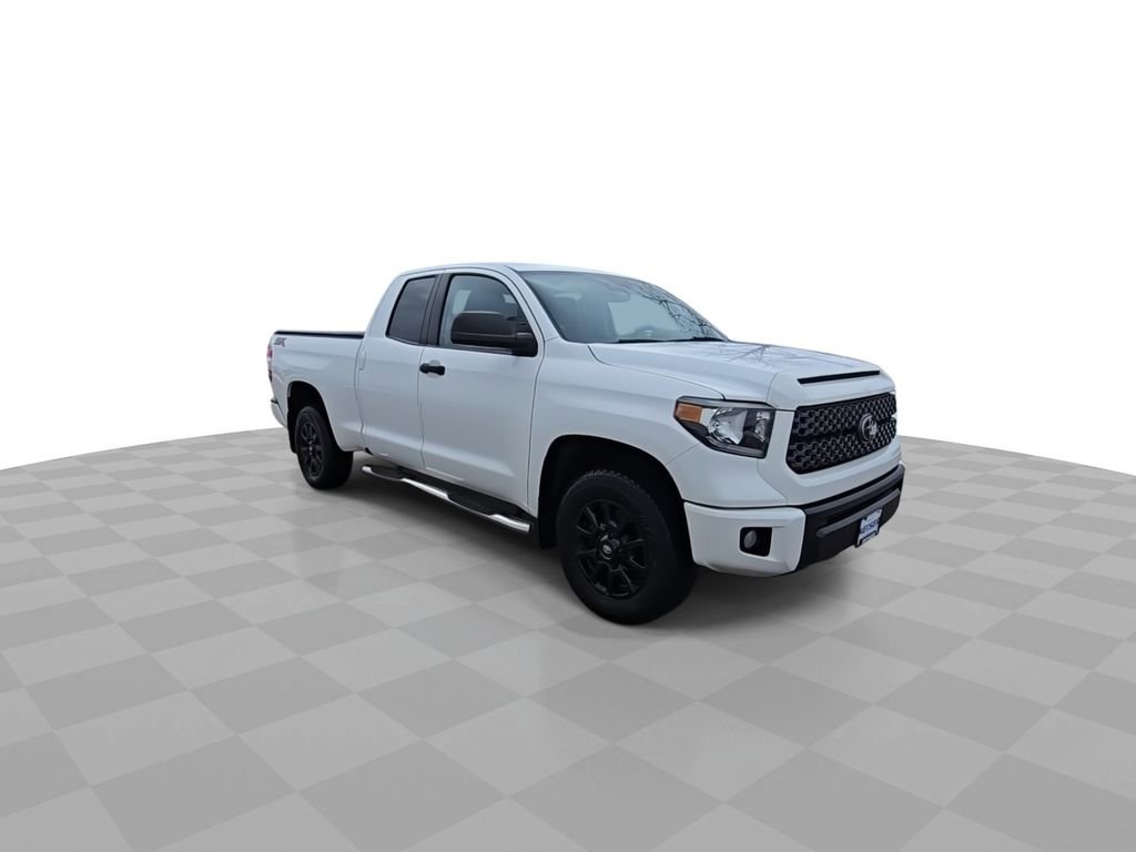 Used 2021 Toyota Tundra SR5 w/ SX Package image 2
