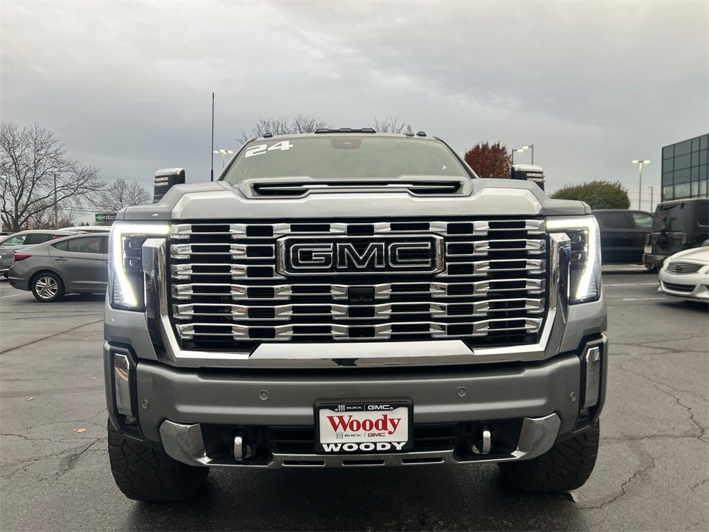 Certified 2024 GMC Sierra 2500 Denali w/ Denali Reserve Package image 3