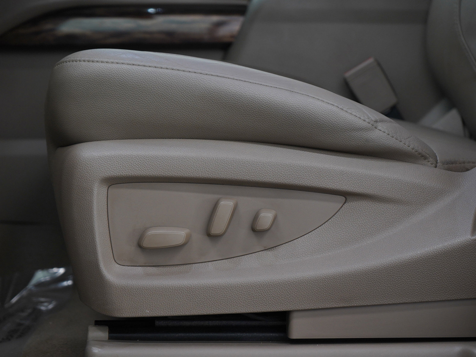 Used 2020 GMC Yukon SLT w/ Open Road Package image 25