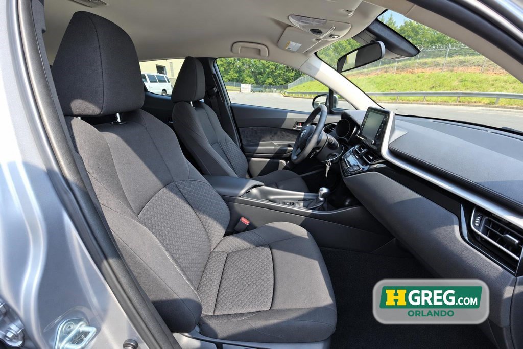 Used 2020 Toyota C-HR LE FWD image 11