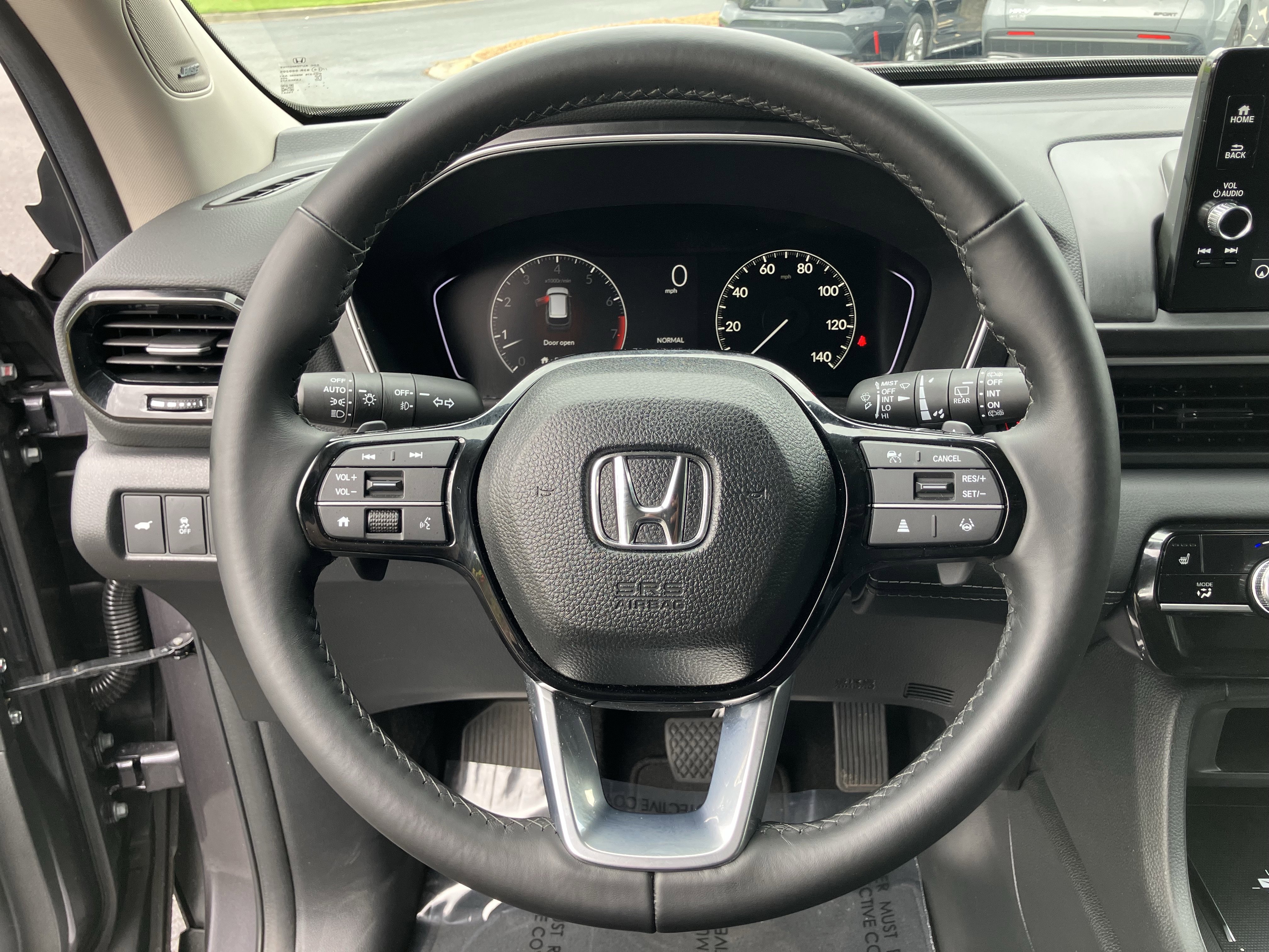 Used 2025 Honda Pilot Touring image 20
