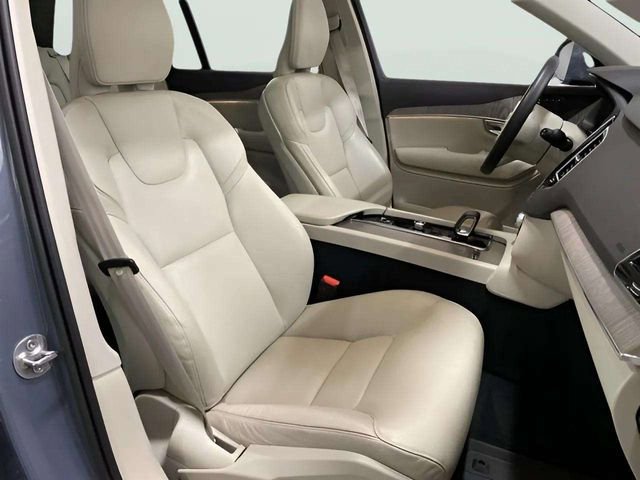 Used 2023 Volvo XC90 T8 Plus w/ Protection Package Premier image 43