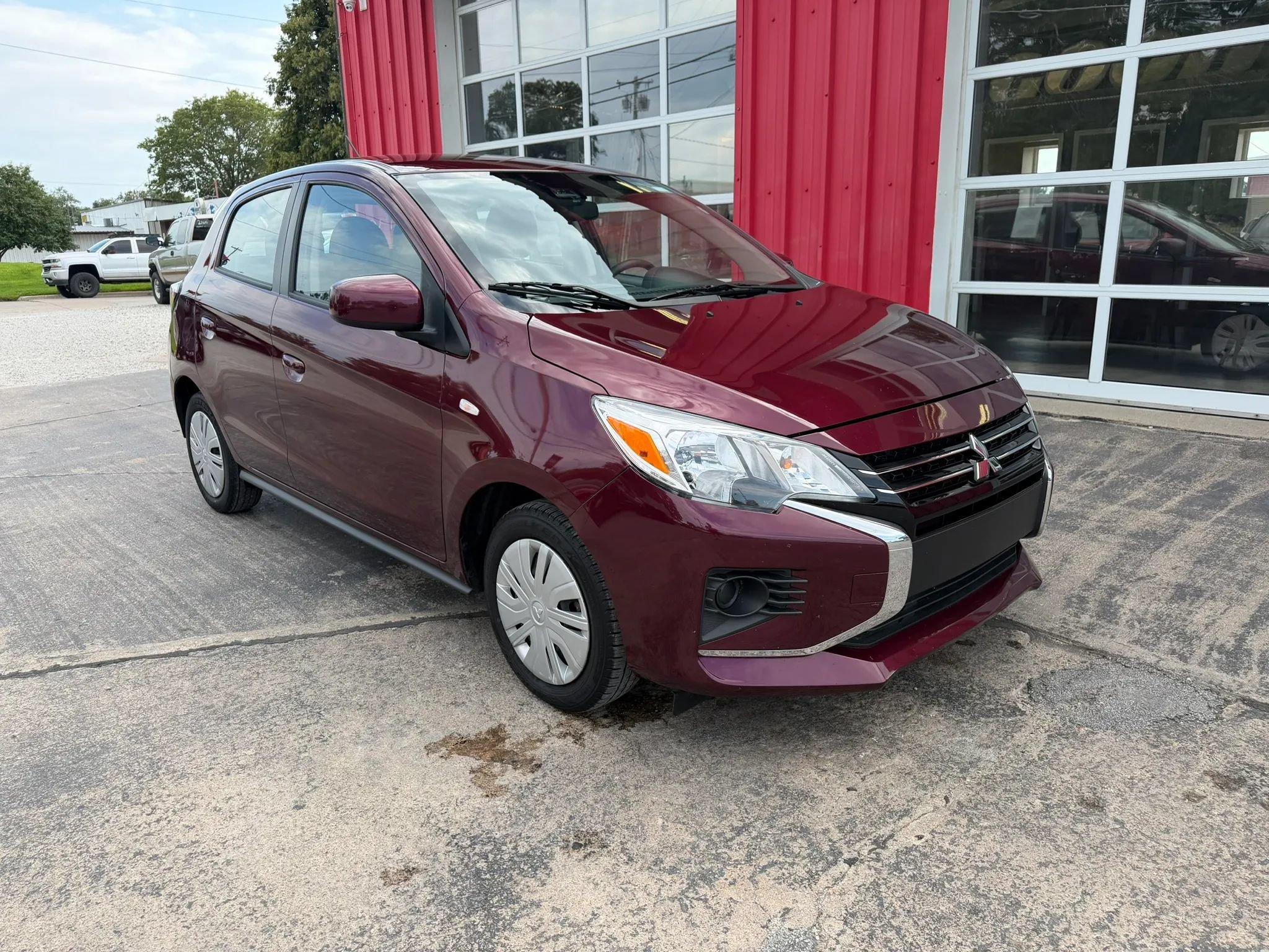 Used 2024 Mitsubishi Mirage ES FWD image 2