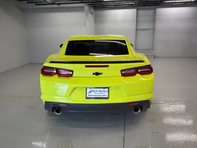 Used 2021 Chevrolet Camaro LT RWD image 5