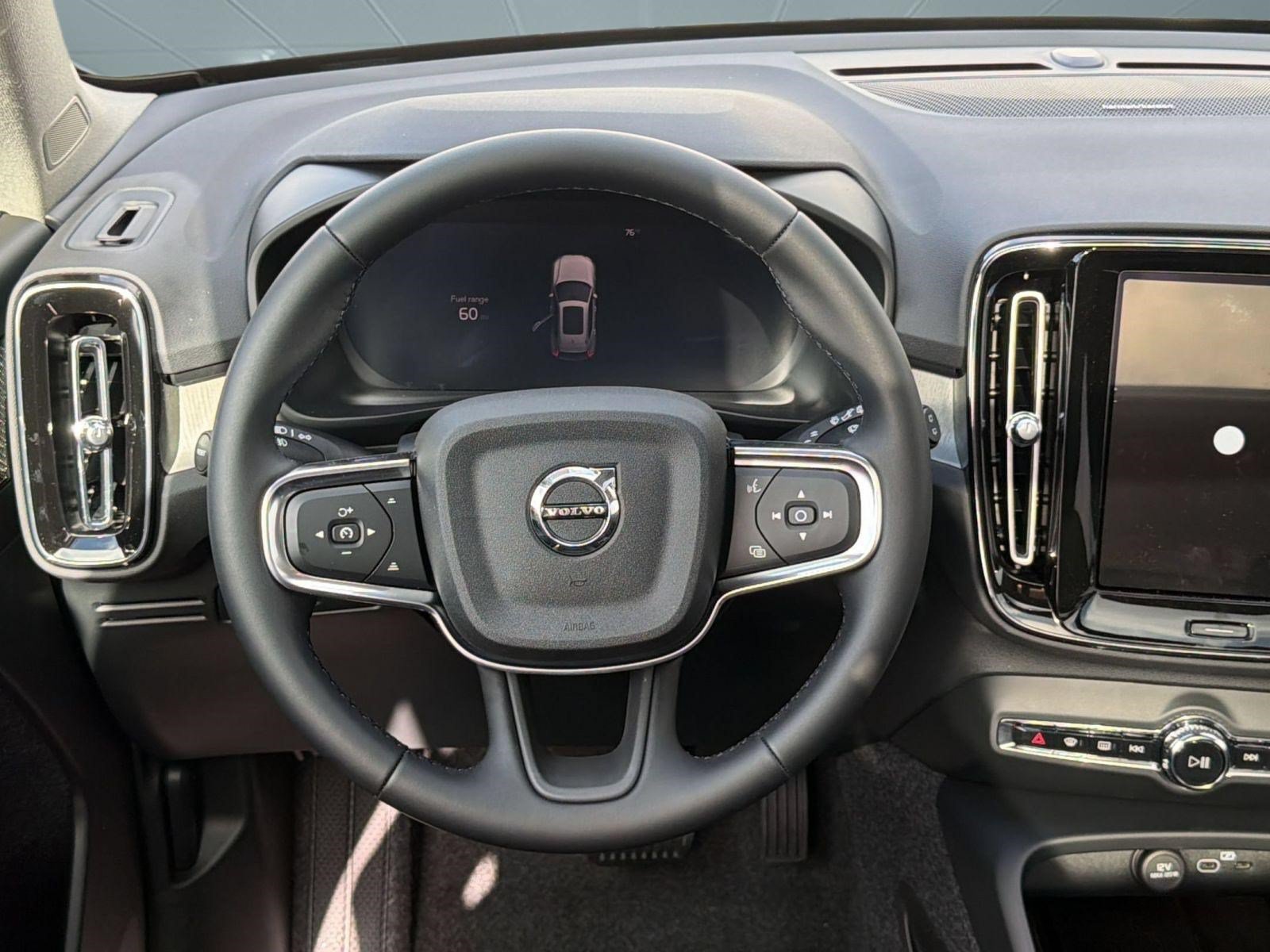 New 2026 Volvo XC40 B5 Plus w/ Climate Package AWD/4WD image 16