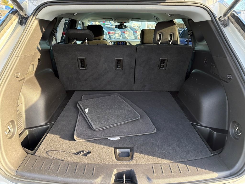 Used 2020 Chevrolet Blazer LT image 28