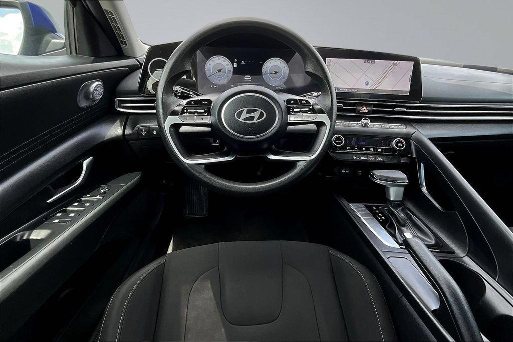 Used 2024 Hyundai Elantra SEL FWD image 9